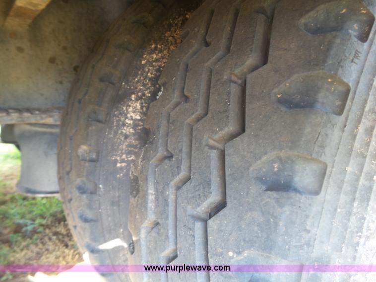 image for item BJ9329 2007 Ledwell drop deck equipment trailer