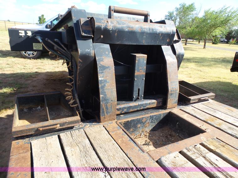 image for item BJ9329 2007 Ledwell drop deck equipment trailer