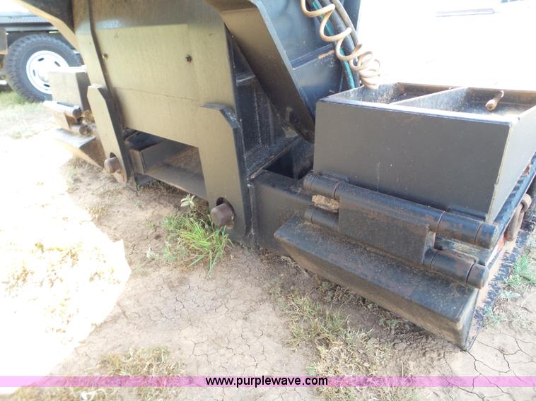 image for item BJ9329 2007 Ledwell drop deck equipment trailer