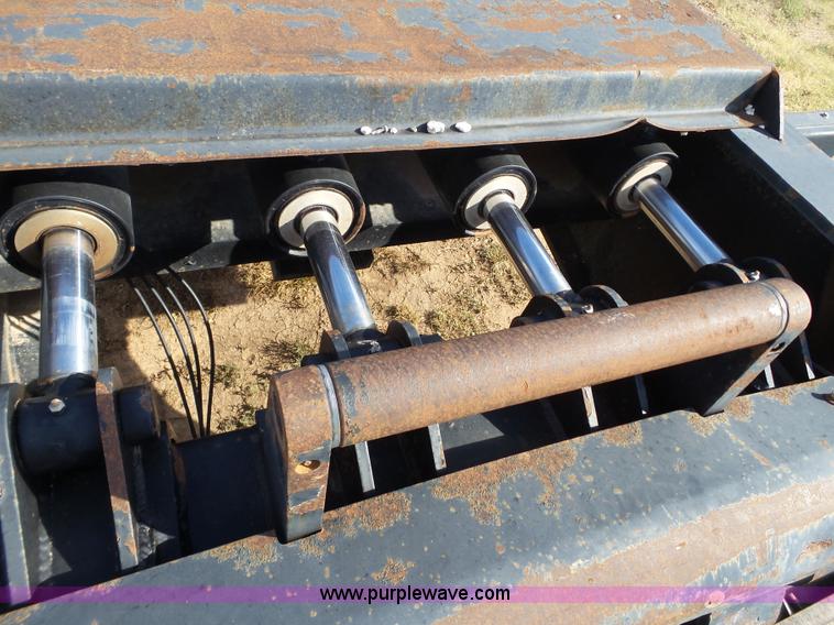 image for item BJ9329 2007 Ledwell drop deck equipment trailer