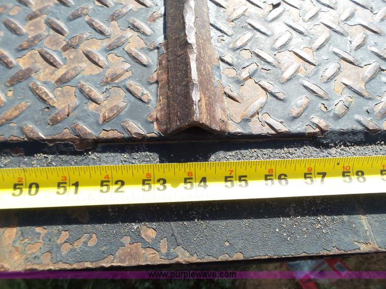 image for item BJ9329 2007 Ledwell drop deck equipment trailer