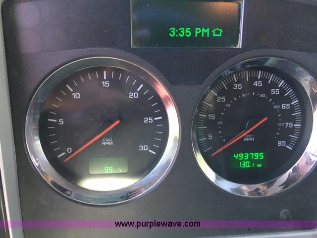 image for item F1653 2008 Kenworth T660 semi truck