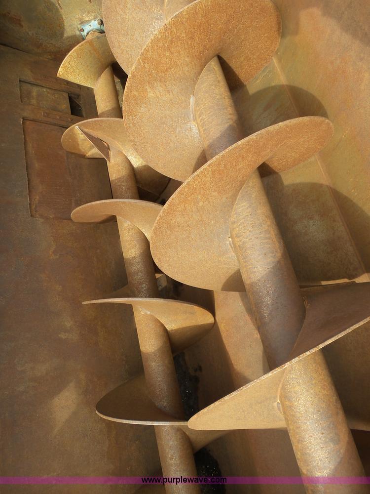 image for item J6219 1973 Ford F756 feed delivery truck