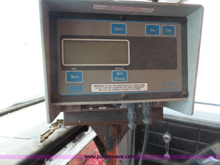 image for item J6219 1973 Ford F756 feed delivery truck