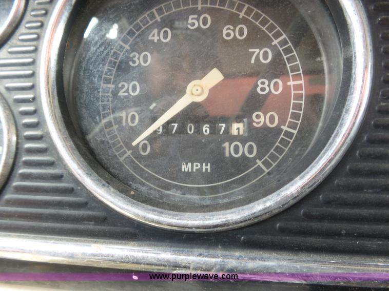 image for item J6219 1973 Ford F756 feed delivery truck