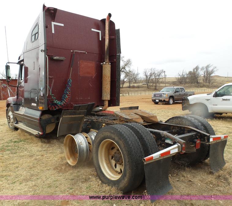 image for item J6228 1997 Freightliner Century Class semi truck