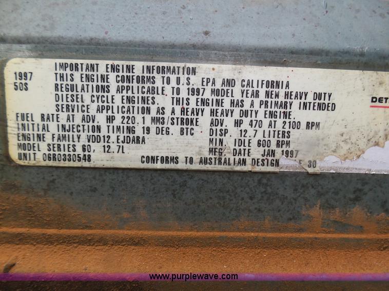 image for item J6228 1997 Freightliner Century Class semi truck