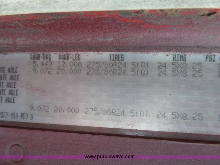 image for item J6228 1997 Freightliner Century Class semi truck