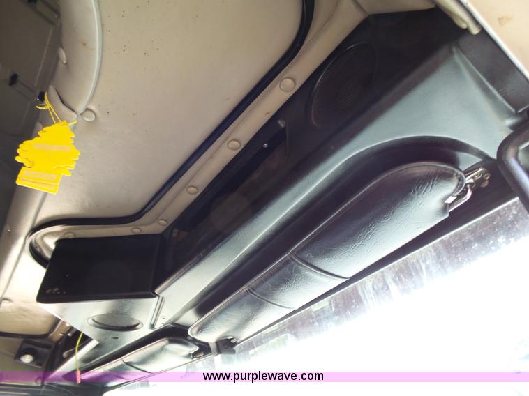 image for item K1183 1999 Freightliner FLD semi truck