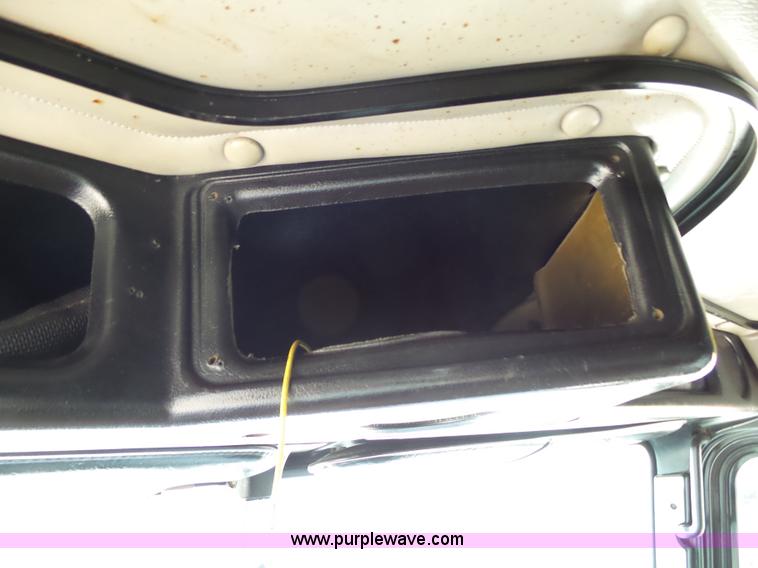 image for item K1183 1999 Freightliner FLD semi truck