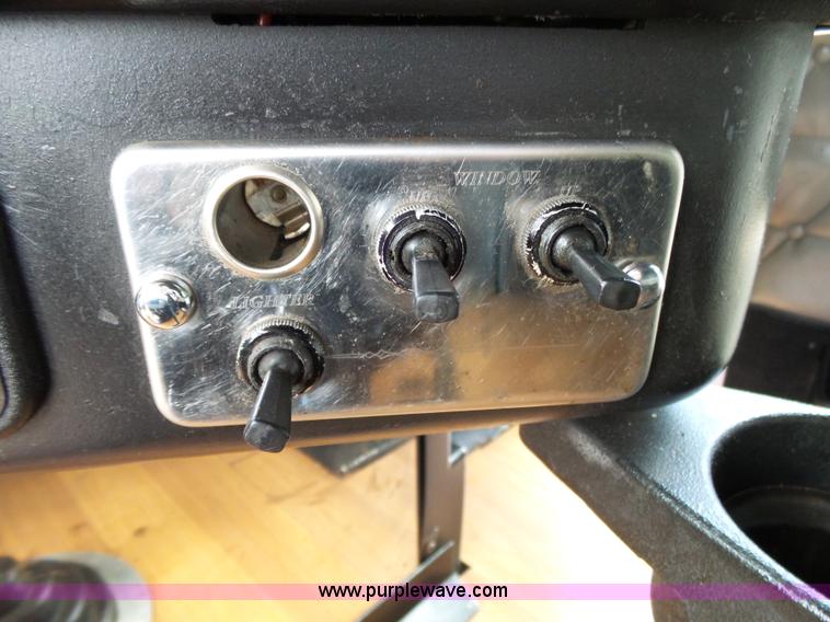 image for item K1183 1999 Freightliner FLD semi truck