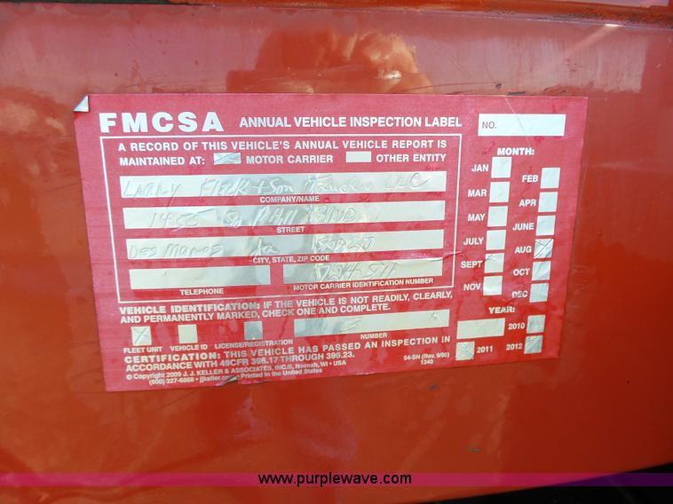 image for item K2222 2000 Volvo WG64F truck chassis