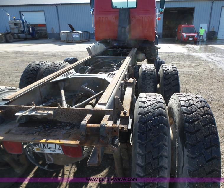 image for item K2222 2000 Volvo WG64F truck chassis