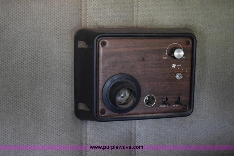 image for item K2971 1994 Freightliner FLD semi truck