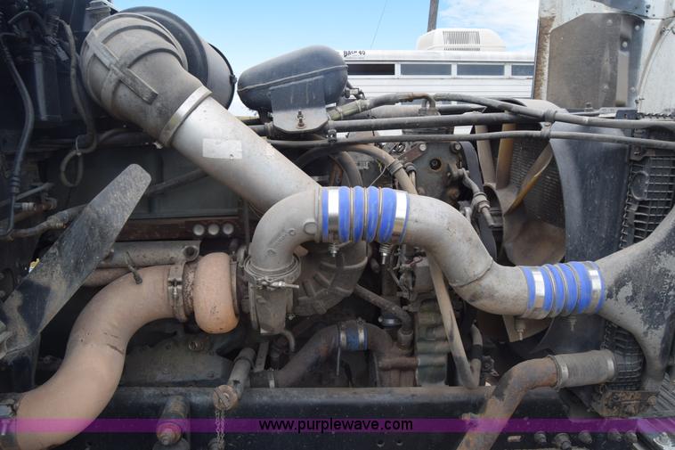 image for item K2971 1994 Freightliner FLD semi truck