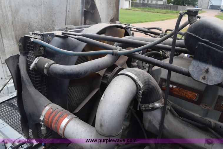 image for item K2971 1994 Freightliner FLD semi truck