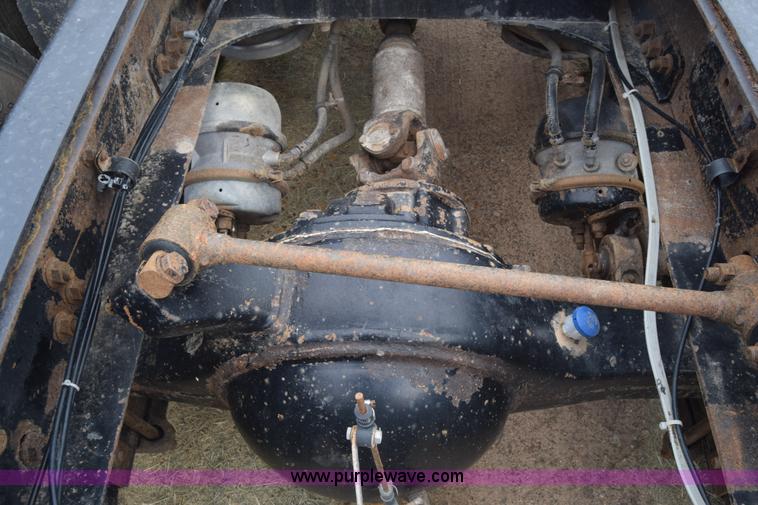 image for item K2971 1994 Freightliner FLD semi truck