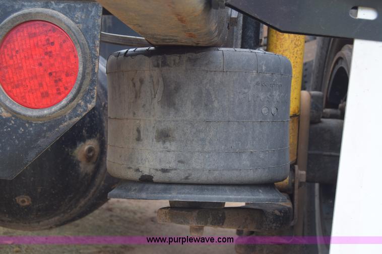 image for item K2971 1994 Freightliner FLD semi truck