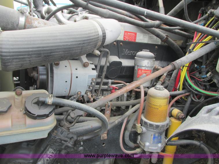 image for item K4059 2006 Freightliner Columbia semi truck