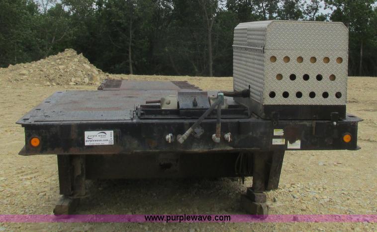 image for item K4062 1989 Trail King TK60HTXL492 drop deck hydra-tail equipment trailer