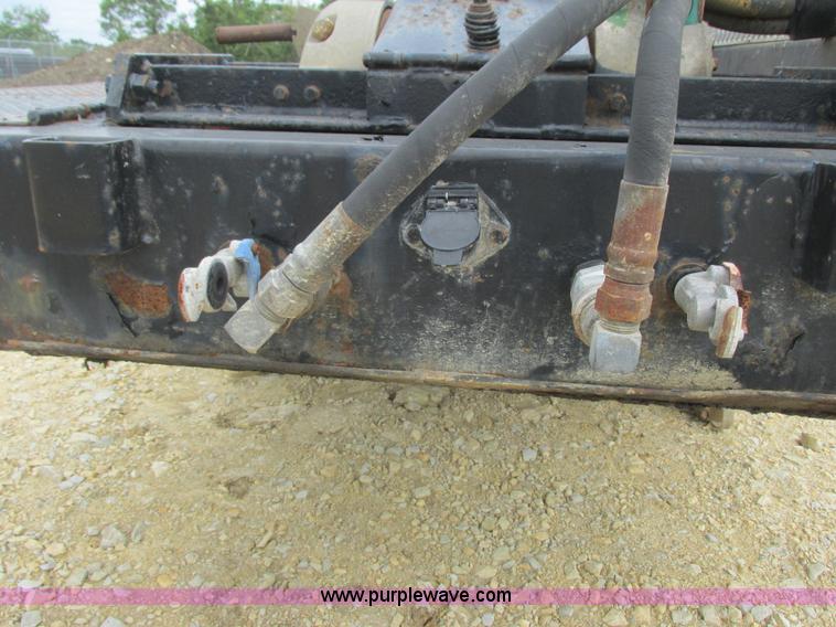 image for item K4062 1989 Trail King TK60HTXL492 drop deck hydra-tail equipment trailer