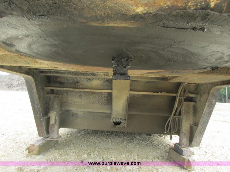 image for item K4062 1989 Trail King TK60HTXL492 drop deck hydra-tail equipment trailer