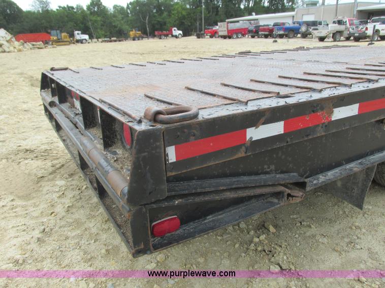 image for item K4062 1989 Trail King TK60HTXL492 drop deck hydra-tail equipment trailer