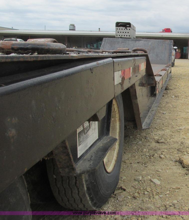 image for item K4062 1989 Trail King TK60HTXL492 drop deck hydra-tail equipment trailer