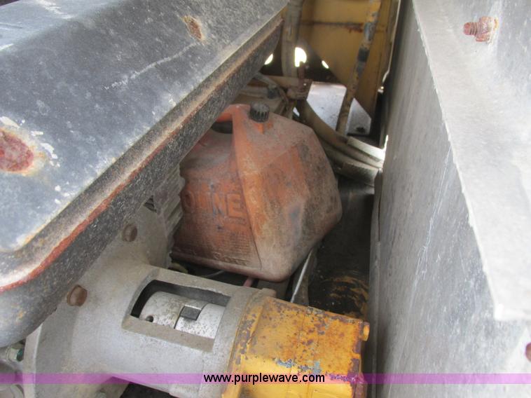 image for item K4062 1989 Trail King TK60HTXL492 drop deck hydra-tail equipment trailer