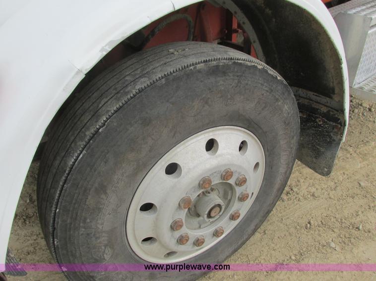 image for item K4063 1997 Peterbilt 379 semi truck