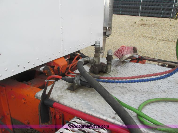 image for item K4063 1997 Peterbilt 379 semi truck