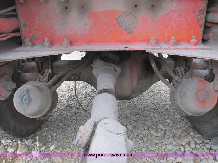 image for item K4063 1997 Peterbilt 379 semi truck