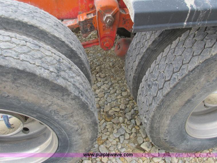 image for item K4063 1997 Peterbilt 379 semi truck