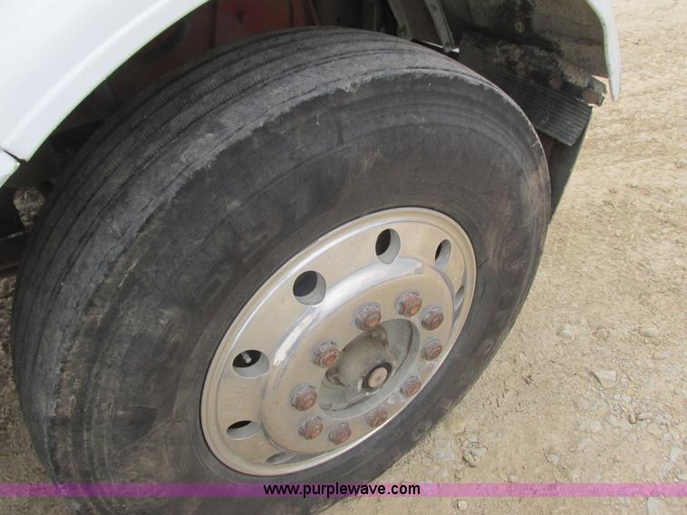 image for item K4063 1997 Peterbilt 379 semi truck