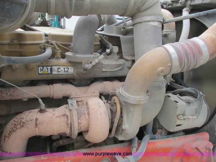 image for item K4063 1997 Peterbilt 379 semi truck