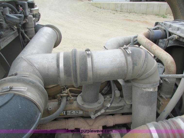 image for item K4063 1997 Peterbilt 379 semi truck