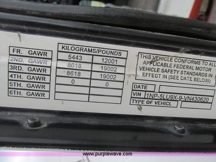 image for item K4063 1997 Peterbilt 379 semi truck