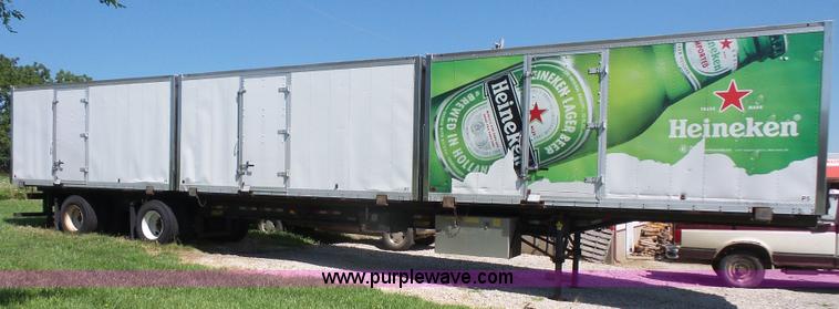 image for item K4668 2011 BWS 53VT3V Demountable Concepts trailer with storage boxes