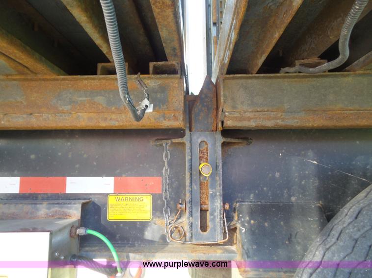 image for item K4668 2011 BWS 53VT3V Demountable Concepts trailer with storage boxes