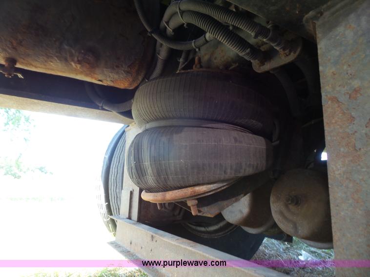 image for item K4668 2011 BWS 53VT3V Demountable Concepts trailer with storage boxes