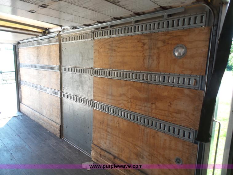 image for item K4668 2011 BWS 53VT3V Demountable Concepts trailer with storage boxes