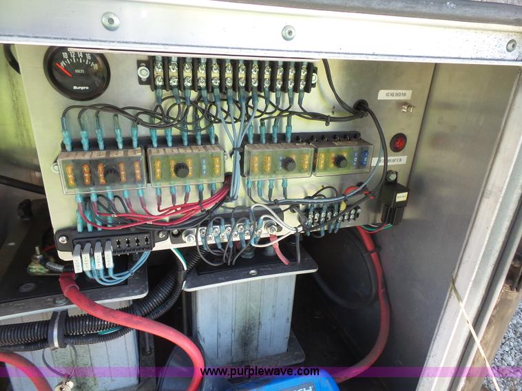 image for item K4668 2011 BWS 53VT3V Demountable Concepts trailer with storage boxes