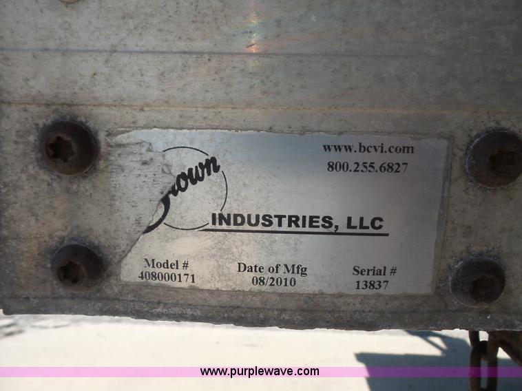 image for item K4668 2011 BWS 53VT3V Demountable Concepts trailer with storage boxes