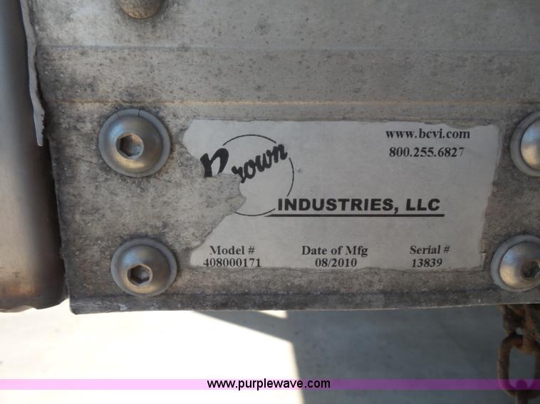 image for item K4668 2011 BWS 53VT3V Demountable Concepts trailer with storage boxes