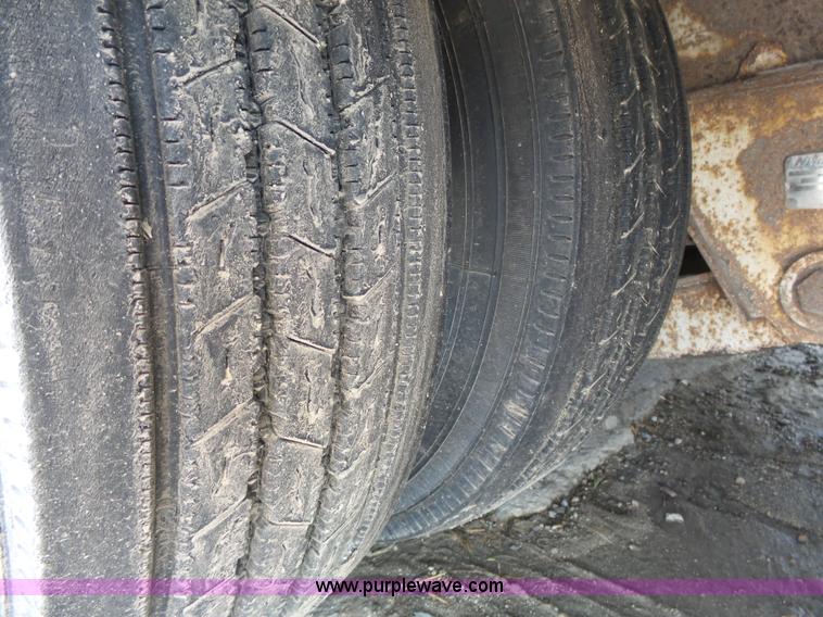 image for item K5311 1997 Futurelift FL70HLB equipment trailer