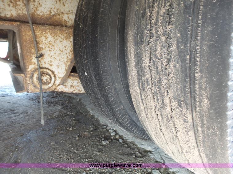 image for item K5311 1997 Futurelift FL70HLB equipment trailer