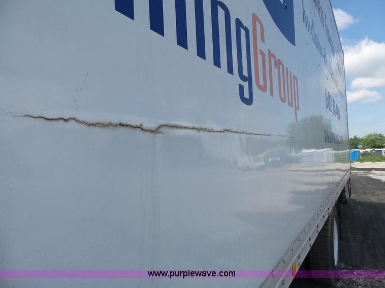 image for item K5323 1998 Freightliner FL70 box truck