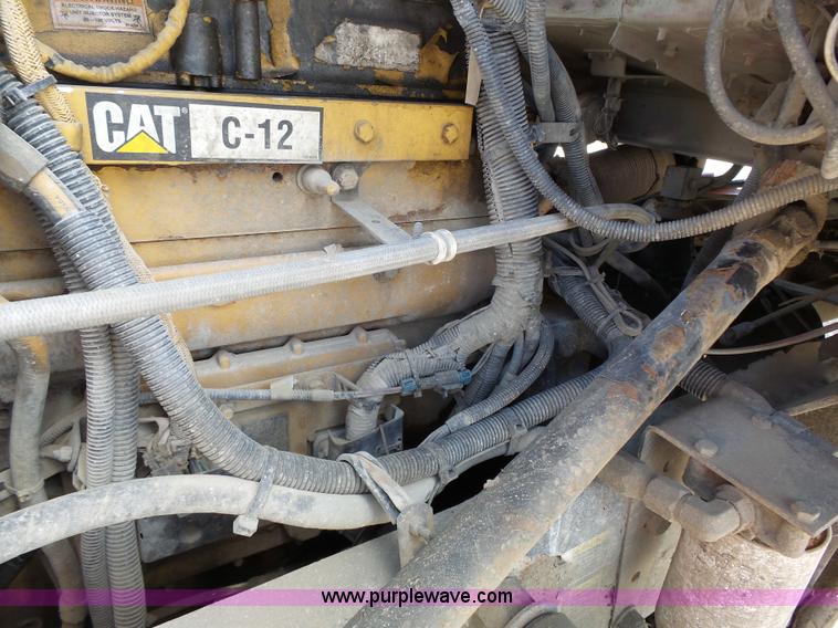 image for item K5324 2001 Kenworth T800B semi truck