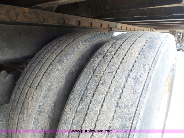 image for item K7731 1987 Dorsey Liteguard 86 refrigerated van trailer