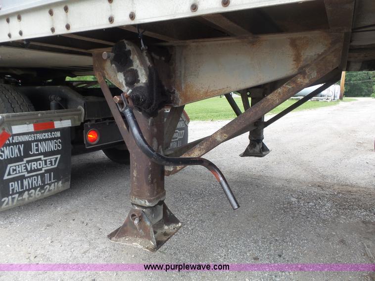 image for item K7731 1987 Dorsey Liteguard 86 refrigerated van trailer